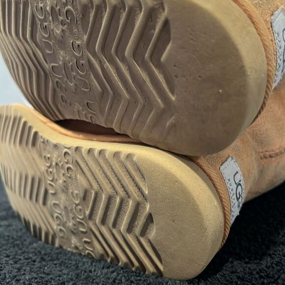 🔥🔥 UGG Classic Short 5825 Lined Boots Suede Sheepskin Women Sz 6 Orange - GUC - Picture 9 of 10